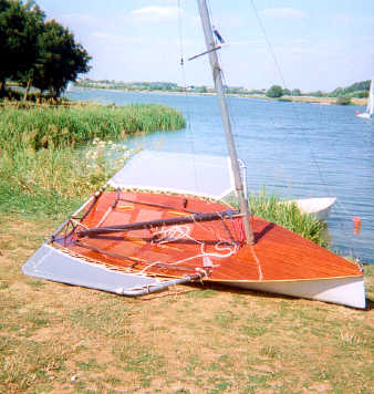 Magnum foredeck,cockpit and wings